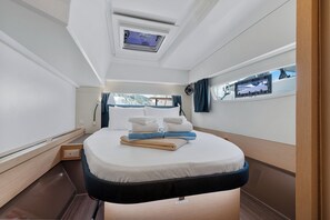 2 Schlafzimmer, Bügeleisen/Bügelbrett