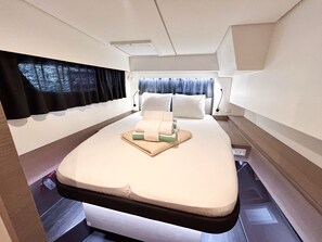 4 Schlafzimmer, Bügeleisen/Bügelbrett