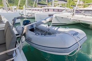 Marina - Caribbean Dream: Sun-soaked Sailing Adventure from Tortola, Islas Vírgenes Británicas (Road Town)