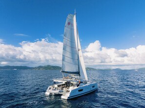 Miscellaneous - Caribbean Dream: Sun-soaked Sailing Adventure from Tortola, Islas Vírgenes Británicas (Road Town)
