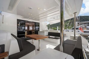 Property grounds - Caribbean Dream: Sun-soaked Sailing Adventure from Tortola, Islas Vírgenes Británicas (Road Town)