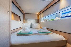 Room - Caribbean Dream: Sun-soaked Sailing Adventure from Tortola, Islas Vírgenes Británicas (Road Town)