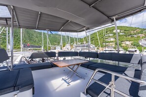 Terrace/patio - Caribbean Dream: Sun-soaked Sailing Adventure from Tortola, Islas Vírgenes Británicas (Road Town)