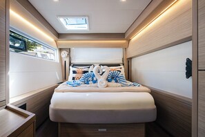 4 Schlafzimmer, Bügeleisen/Bügelbrett