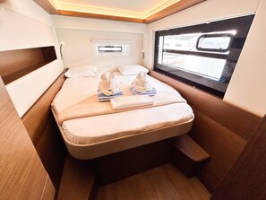 4 Schlafzimmer, Bügeleisen/Bügelbrett