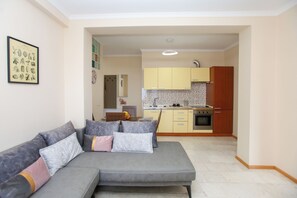 Appartement Familial, plusieurs chambres, côté montagne (Vlora Sunset Apartment) | Coin séjour