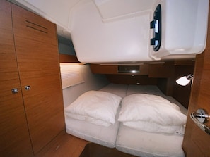 2 bedrooms