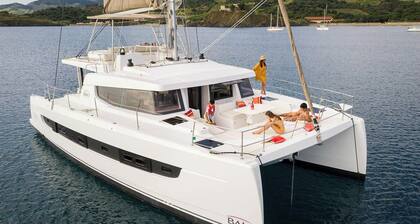Caribbean Dream: Sun-soaked Sailing Adventure from Tortola, Islas Vírgenes Británicas