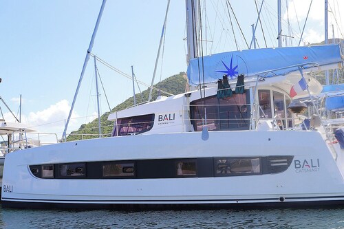 Caribbean Dream: Sun-soaked Sailing Adventure from Tortola, Islas Vírgenes Británicas