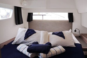 Room - Caribbean Dream: Sun-soaked Sailing Adventure from Tortola, Islas Vírgenes Británicas (Road Town)
