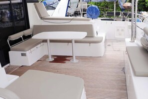 Property grounds - Caribbean Dream: Sun-soaked Sailing Adventure from Tortola, Islas Vírgenes Británicas (Road Town)