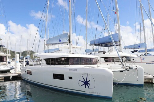 Caribbean Dream: Sun-soaked Sailing Adventure from Tortola, Islas Vírgenes Británicas