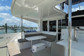Property grounds - Caribbean Dream: Sun-soaked Sailing Adventure from Tortola, Islas Vírgenes Británicas (Road Town)