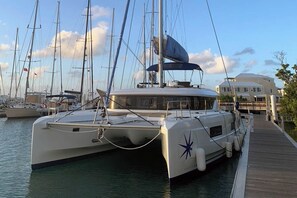 Marina - Sun-Kissed Sailing Adventure in Isla de Mahe, Seychelles (Victoria)