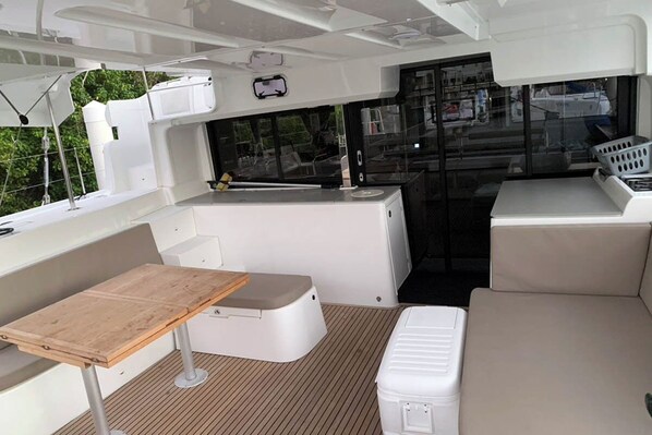 Outdoor dining - Sun-Kissed Sailing Adventure in Isla de Mahe, Seychelles (Victoria)