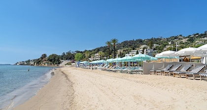 Sun-Kissed Sailing Adventure in Provence-Alpes-CĂŽte d'Azur