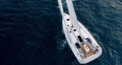 Sun-Kissed Sailing Adventure in Provence-Alpes-Côte d'Azur