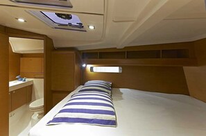 3 bedrooms - Sun-Kissed Sailing Adventure in the Ionian Islands, Lefkada (Lefkada)