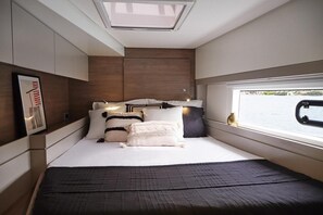 3 Schlafzimmer, Bügeleisen/Bügelbrett