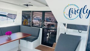 Dining - Caribbean Dream: Sun-soaked Sailing Adventure from Tortola, Islas Vírgenes Británicas (Road Town)