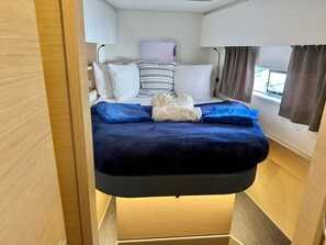 2 Schlafzimmer, Bügeleisen/Bügelbrett