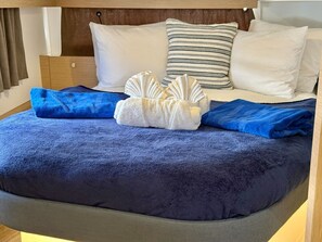 2 Schlafzimmer, Bügeleisen/Bügelbrett