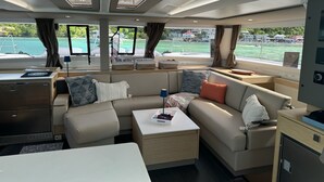 Interior - Sun-Kissed Sailing: A Caribbean Beach Experience from Islas Vírgenes de Estados Unidos, Santo Tomás (St Thomas)