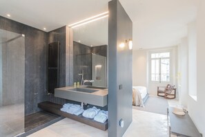 Villa (5 Bedrooms) | Bathroom - Villa Madonnina (Pognana Lario)