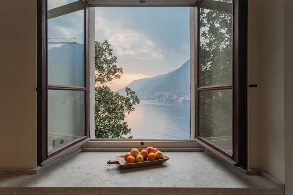 Villa (5 Bedrooms) | Vue sur le lac