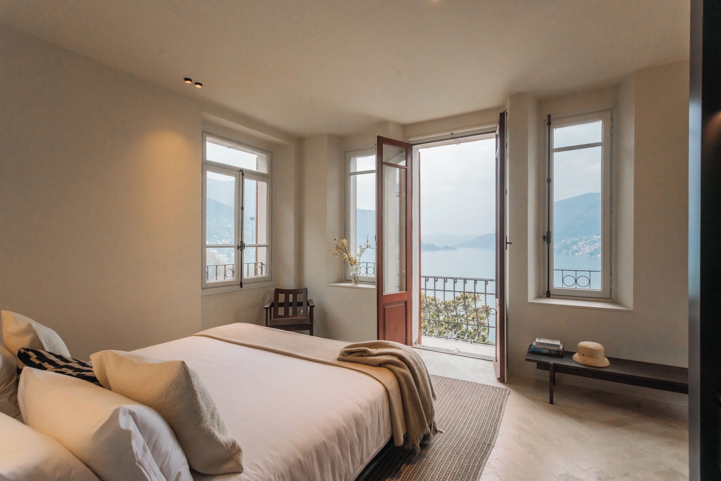Villa (5 Bedrooms) | 5 bedrooms, laptop workspace, iron/ironing board, bed sheets