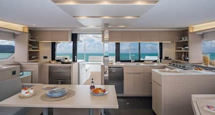 Caribbean Dream: Sun-soaked Sailing Adventure from Tortola, Islas Vírgenes Británicas