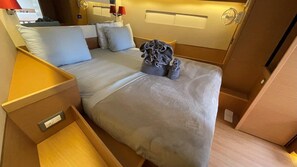 Room - Caribbean Dream: Sun-soaked Sailing Adventure from Tortola, Islas Vírgenes Británicas (Road Town)