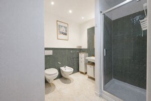 Bathroom - Casa Gioia by MMega (Florence)