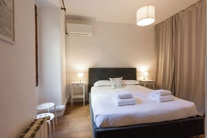 Iron/ironing board, free WiFi - Casa Gioia by MMega (Florence)