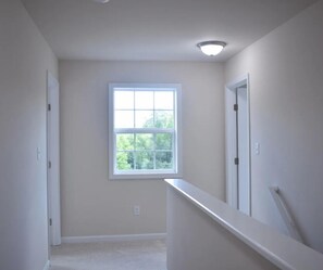 Interior - Brentwood Retreat — Your Pocono Getaway! (East Stroudsburg)