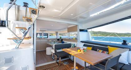 Caribbean Dream: Sun-soaked Sailing Adventure from Tortola, Islas Vírgenes Británicas