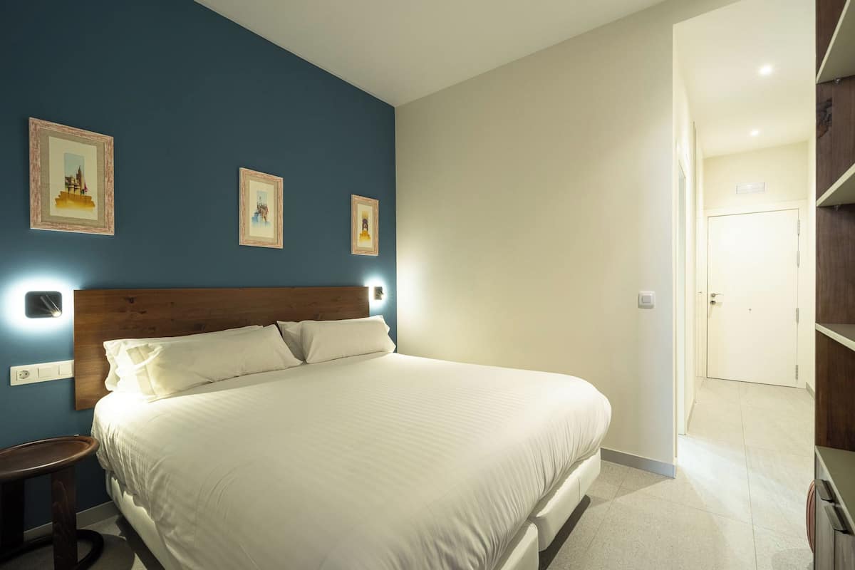 아파트, 퀸사이즈침대 1개 및 소파베드