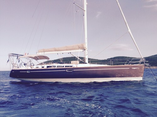 Sun-Kissed Sailing Adventure in Puerto de Toulon