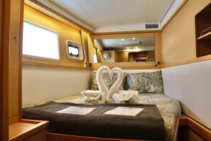 Room - Caribbean Dream: Sun-soaked Sailing Adventure from Tortola, Islas Vírgenes Británicas (Parham Town)