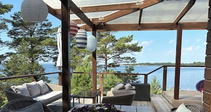 Luxury Seaside Hideaway â Sauna & Sunset Views