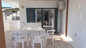Outdoor dining - Vrbo Property (Santa Cesarea Terme)