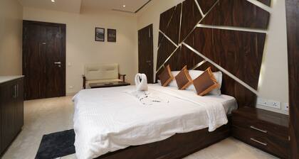 EENNRA GUEST HOUSE, Malda