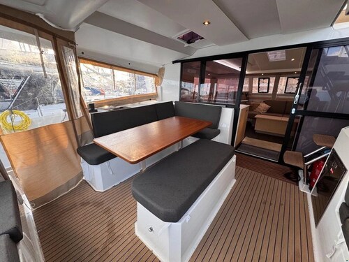 Sun-Kissed Sailing Adventure in Puerto de Toulon
