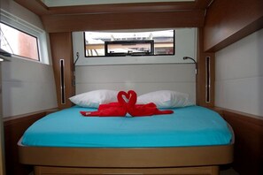 Room - Sun-Kissed Sailing Adventure in Isla de Mahe, Seychelles (Providence)