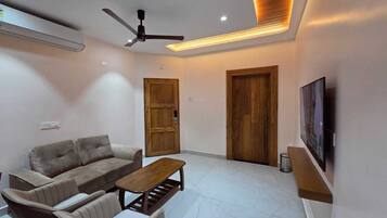 Suite | Living area