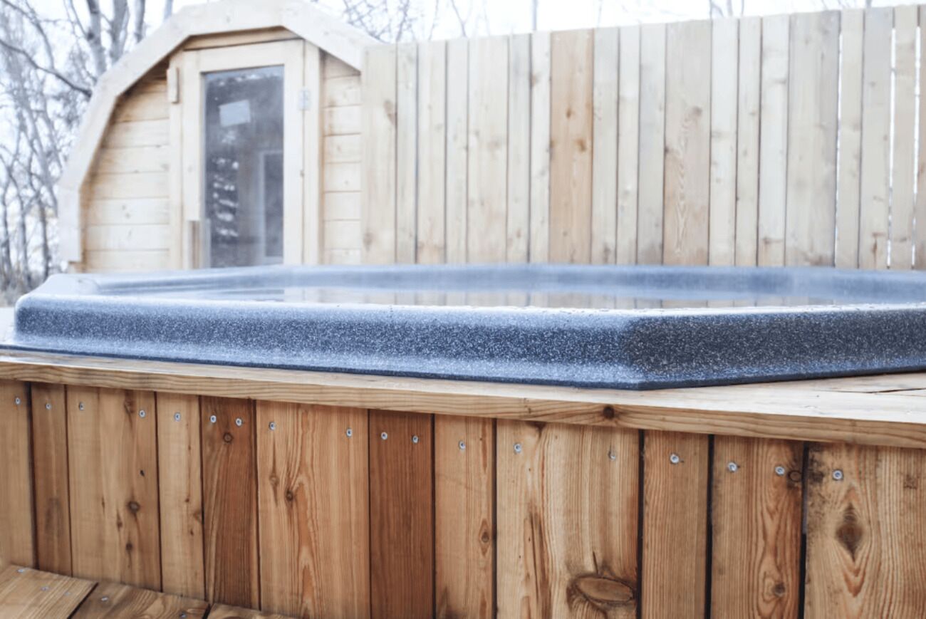 Luxury Cabin, 5 Bedrooms, Accessible Bathtub | Outdoor spa tub