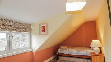 7 bedrooms, individually decorated, individually furnished, free WiFi