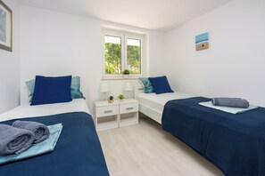 2 bedrooms, free WiFi, bed sheets - Vacation apartment close to the beach in a quiet location in Crikvenica-Dramalj (Dramalj)