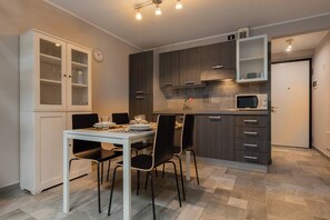 Apartment | Dapur peribadi | Pembancuh kopi espreso, cerek elektrik 