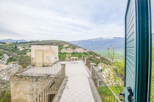 Phoebe House - Capestrano